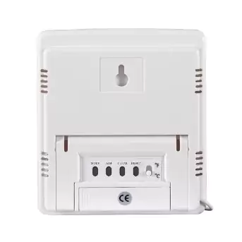 BT-3 Termohigrômetro Termohigrômetro BT-3 preto e branco com o display ligado com informações de temperatura com o logo da Elitech no canto inferior direito do lado esquerdo e ao lado a parte traseira.